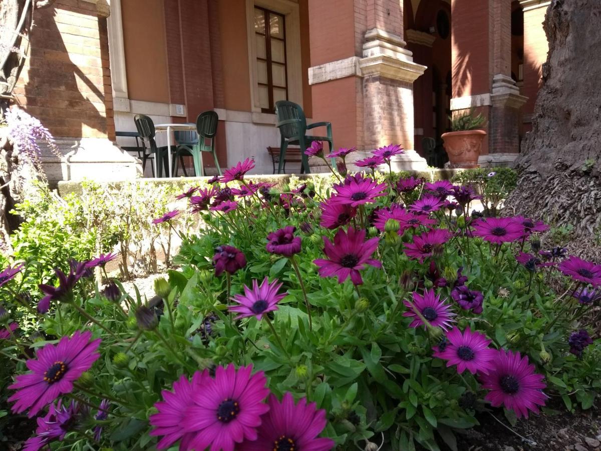 Casa S. Giuseppe Di Cluny Acomodação com café da manhã Roma Exterior foto