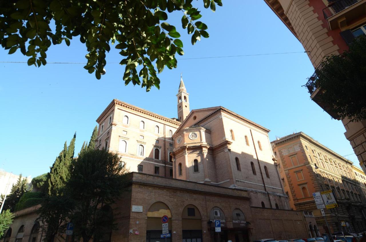 Casa S. Giuseppe Di Cluny Acomodação com café da manhã Roma Exterior foto