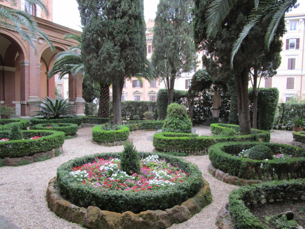 Casa S. Giuseppe Di Cluny Acomodação com café da manhã Roma Exterior foto